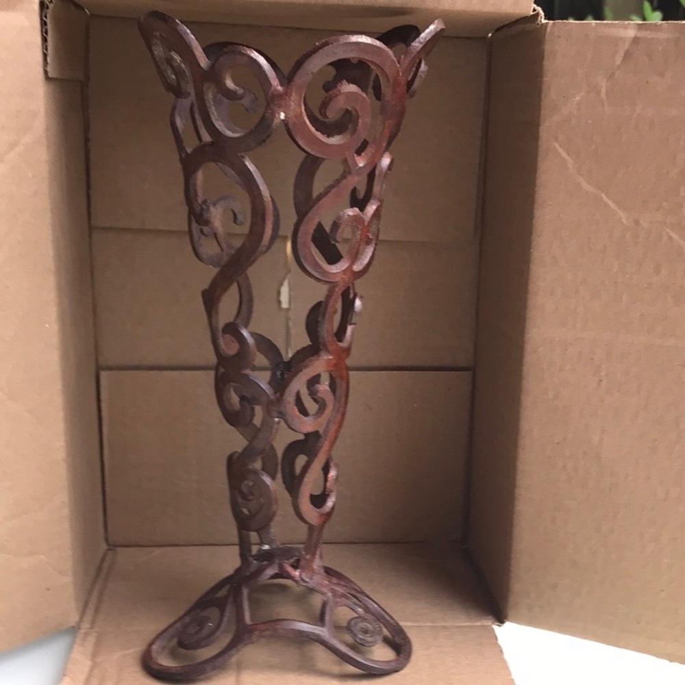 Intricate Heavy Brown Wrought Iron Metal Vase Holder